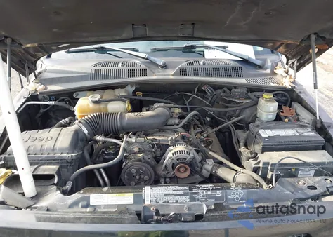 2005 Jeep Liberty Renegade z USA, uszkodzony, nr VIN 1J4GL38K05W687637